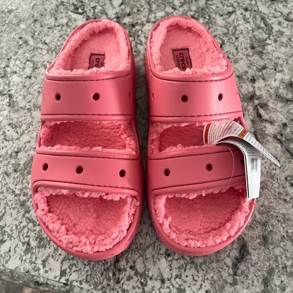 NWT crocs pink slide lined sandals